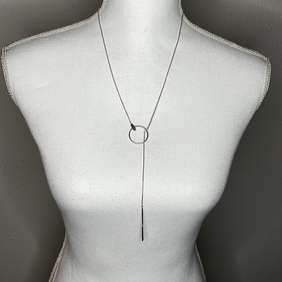 Kendra Scott Necklace - Picture 1 of 2